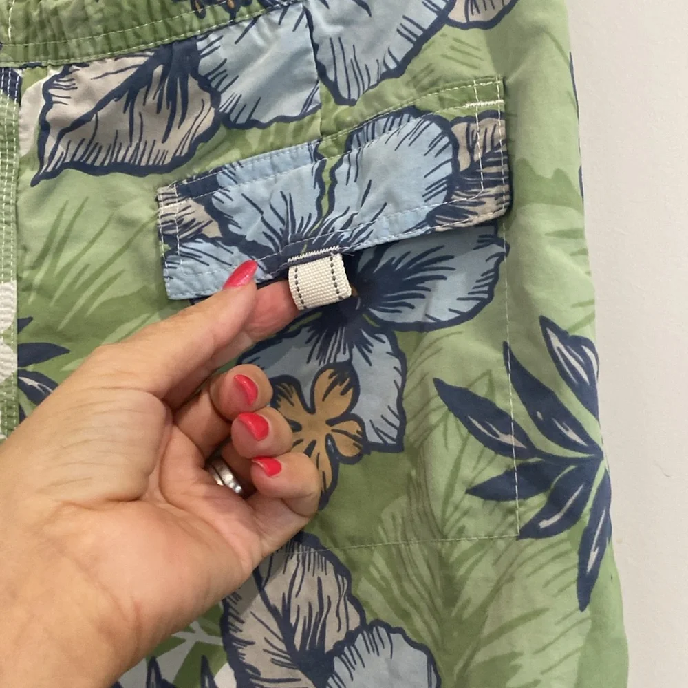 Lands End Boys Tropical Graphic Board Shorts |Size L